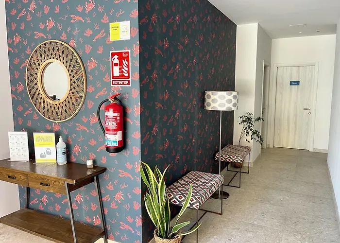 The Cliffs A Ribeira - Llas *