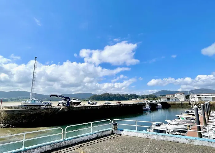 Daire The Cliffs A Ribeira - Llas Foz