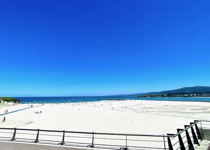 The Cliffs A Ribeira - Llas *